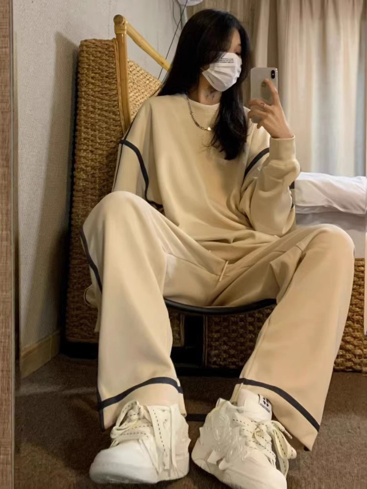 가을 여성을 위한 대학 스타일 운동복 루즈하고 슬림한 한국식 패셔너블한 스트리트 스웨트셔츠 캐주얼 투피스 런닝복