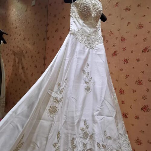 成都婚纱礼服罗曼蒂克特价