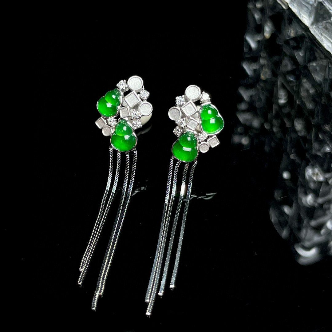 特价小夏珠宝18K金南非钻镶嵌缅甸天然A货翡翠高冰阳绿葫芦耳坠