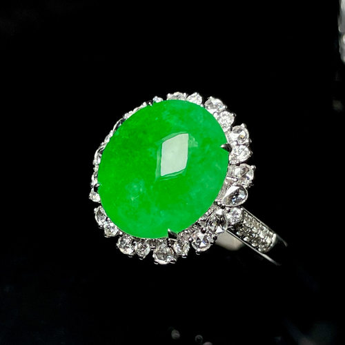 特价小夏珠宝18K金南非钻镶嵌缅甸天然A货翡翠冰种阳绿蛋面戒指