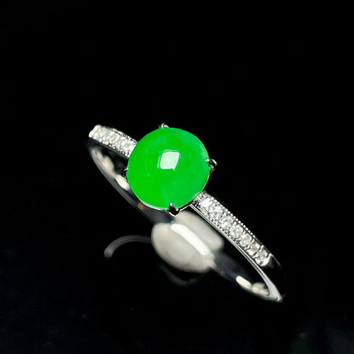 特价小夏珠宝18K金南非钻镶嵌缅甸天然A货翡翠冰种阳绿蛋面戒指