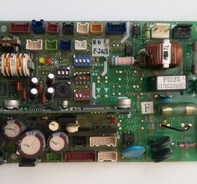 日立中央空调 控制板 电脑板 主板17B32999E 17B33615D PI025-SA3