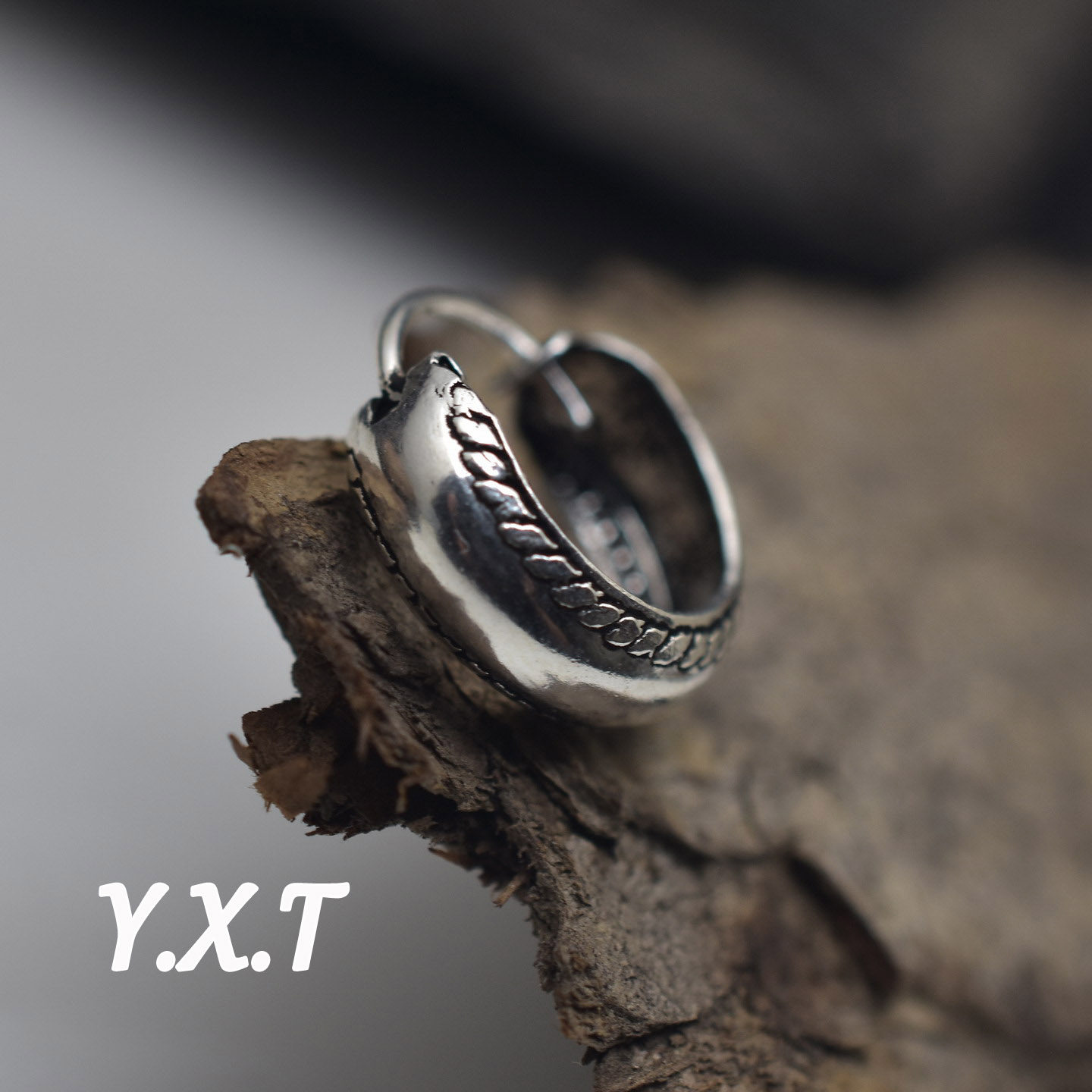 YXT925纯银耳环男个性耳扣泰复古风做旧宽女耳圈原始图腾元素简约