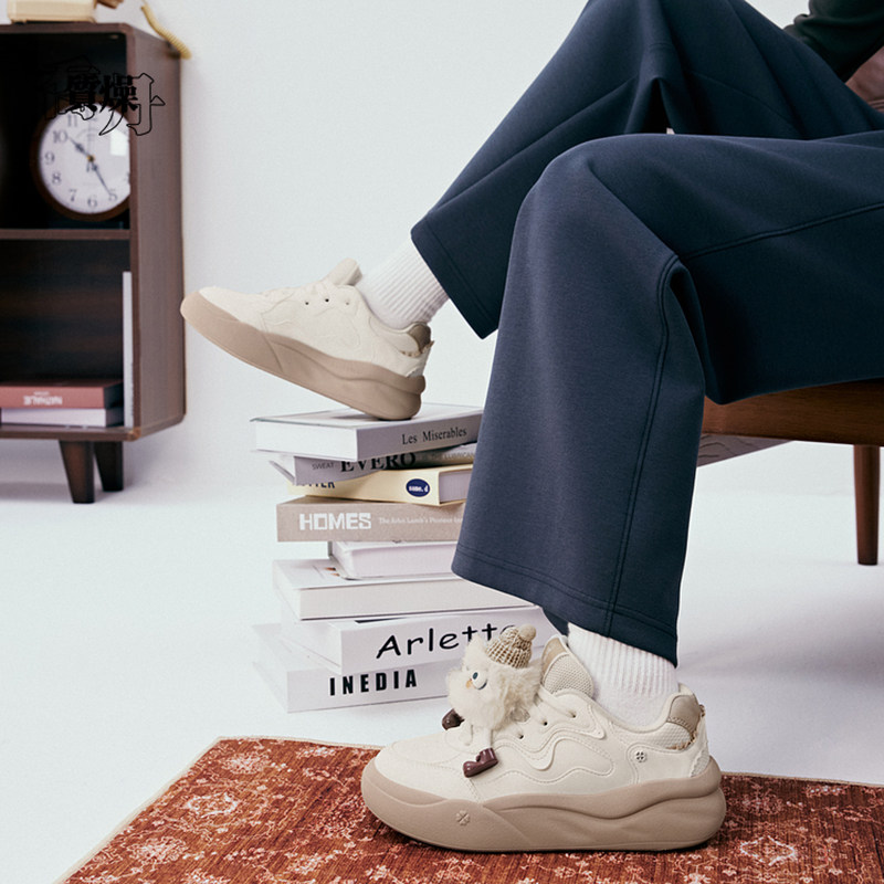 乔丹质燥女板鞋2026年春季新款运动休闲时尚商场同款QDL052261523