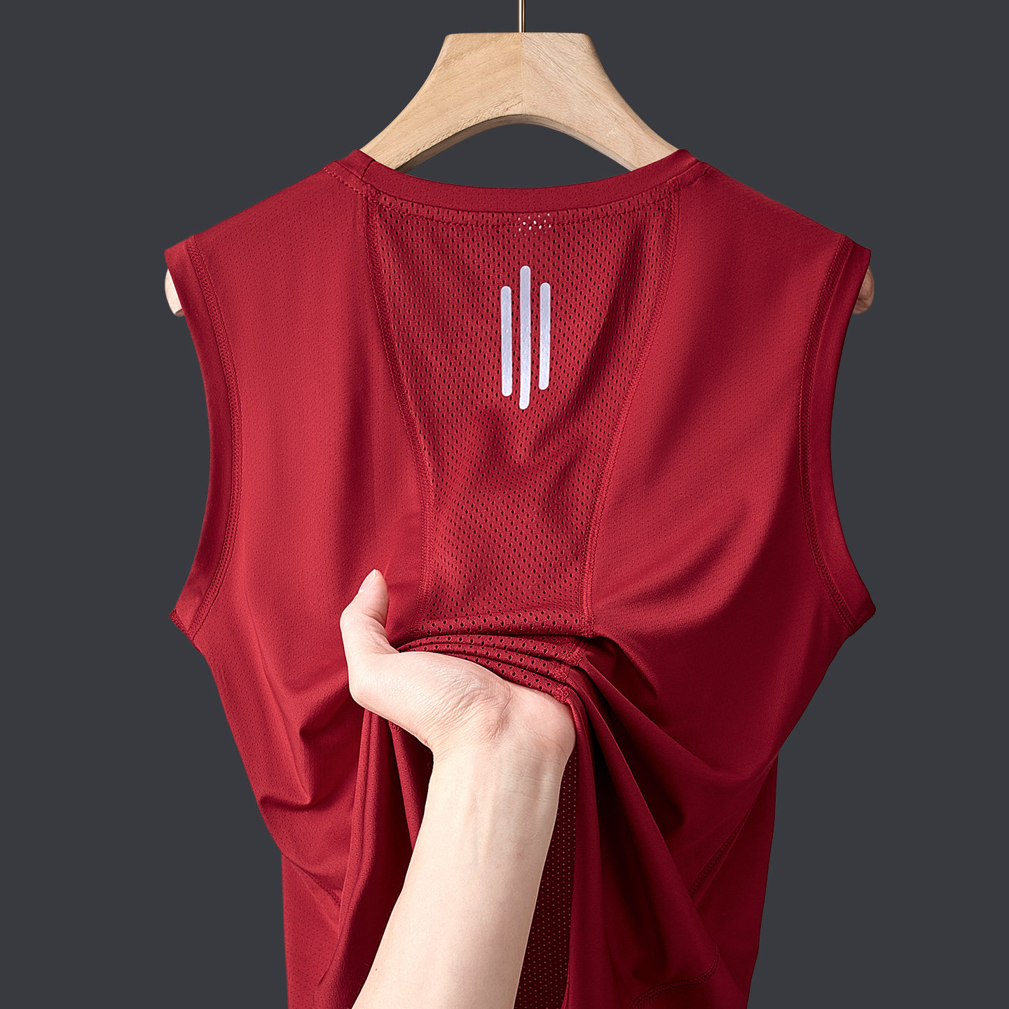 超轻盈！冰丝无袖t恤女夏季速干透气红色瑜伽训练背心运动服上衣