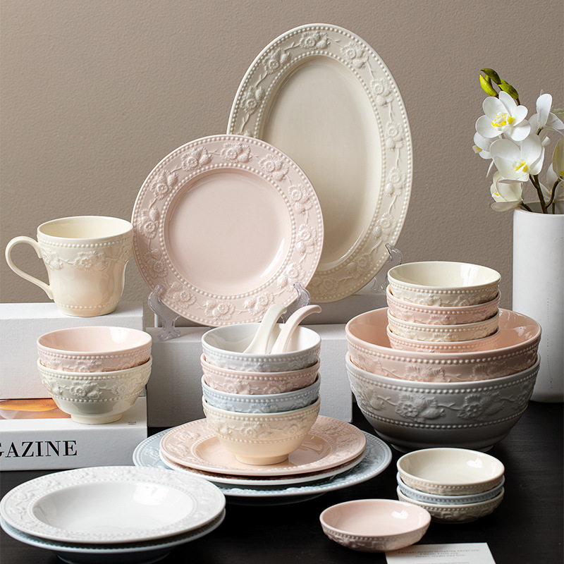 草莓浮雕陶瓷餐具套装米饭碗菜盘子家用汤碗盘碟高端轻奢餐具套装,餐饮具,泡面碗,淘宝优惠券,粉丝福利购,淘宝优惠卷