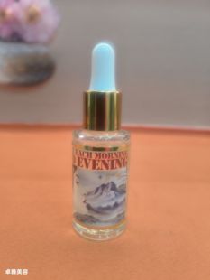 芬妮皙白术裸装玫瑰亮肤液15ml