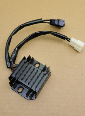 适用豪爵翼爽DM/HJ125-23/HJ150-23A/23C摩托车整流器充电稳压器