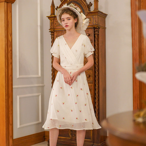 脸儿艺v领复古法式文艺连衣裙