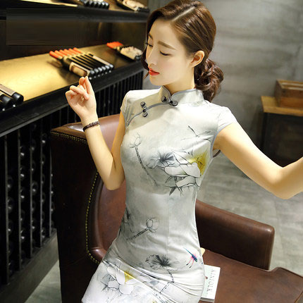 Short cheongsam rental Beijing spot Short cheongsam rental Beijing spot