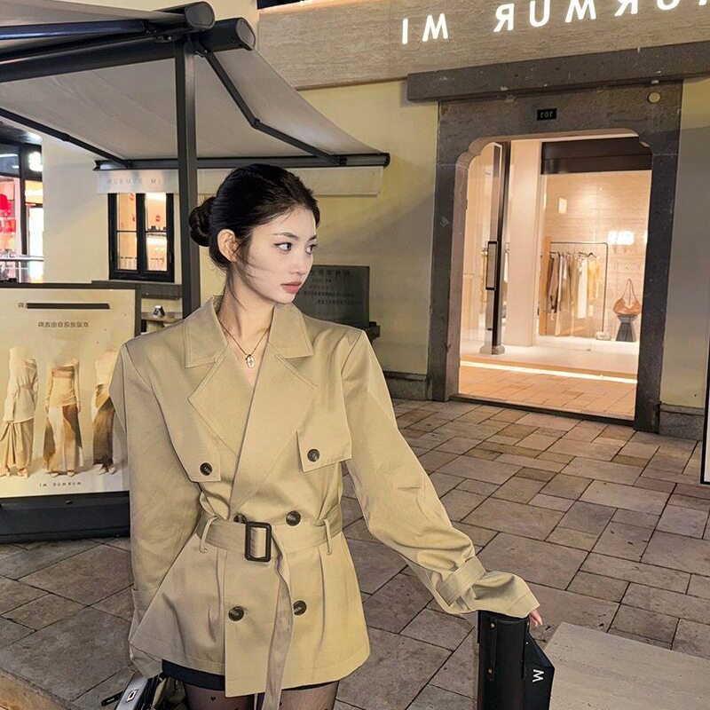 英伦风卡其色风衣外套女