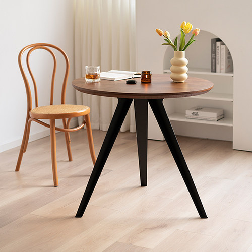 北欧实木圆桌咖啡厅奶茶店洽谈桌