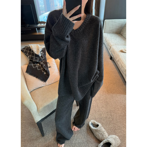 Here yaya shop 暮雪绵绵温柔慵懒系羊毛纸片人可机洗毛衣套装