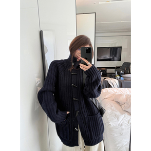 重磅100%羊毛手工份量加倍粗针牛角扣毛衣厚外套 shop Here yaya