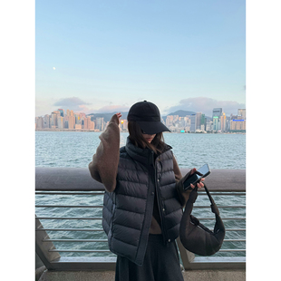 Here yaya shop 椰奶小面包轻暖日常ju好穿排骨羽绒立领小马甲