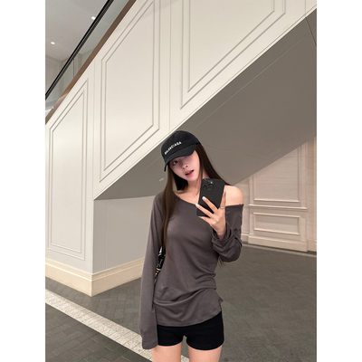 Here yaya shop 3.23 20:00从容自在凉凉t小蛮腰纸片人露肩瘦瘦T