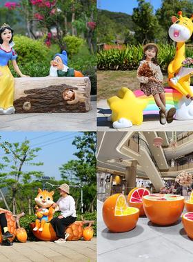 幼儿园户外玻璃钢卡通座椅动物雕塑长颈鹿熊猫商场装饰小品大摆件