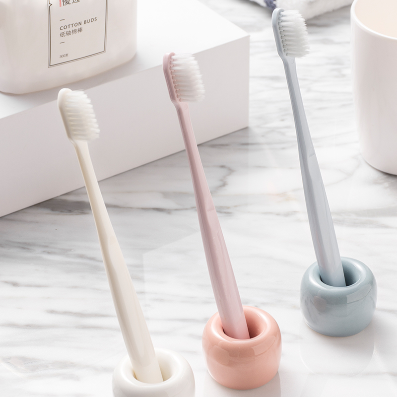 MINISO名创优品清洁牙龈软毛牙刷