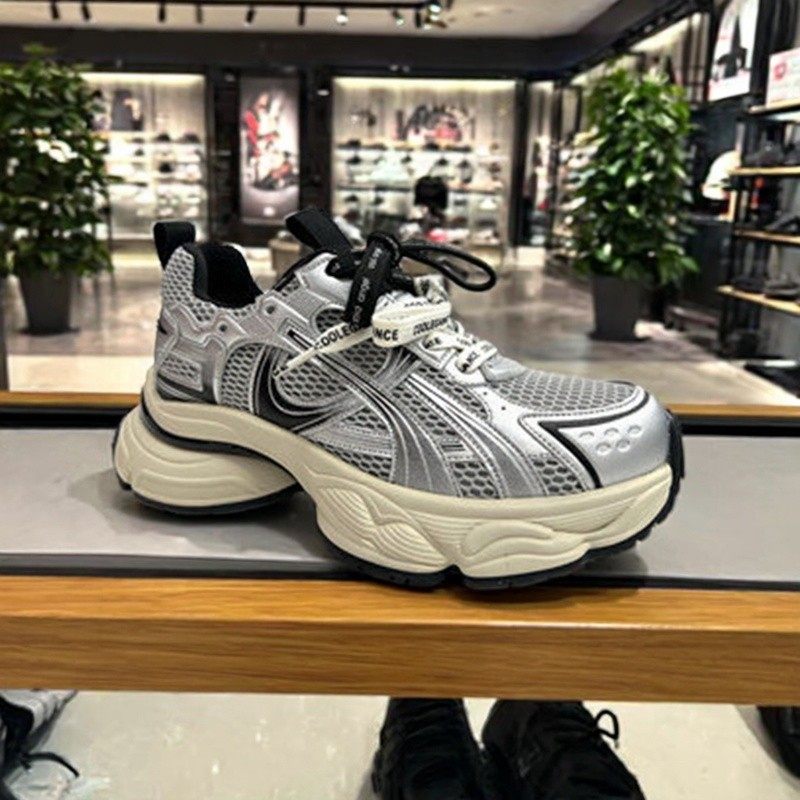 专柜正品 千百度女鞋银色老爹鞋厚底休闲鞋网鞋2026新款A26150781