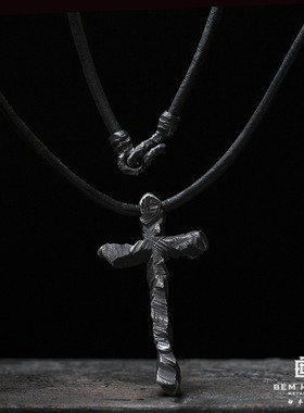 白木黑冰原创设计手工十字架吊坠