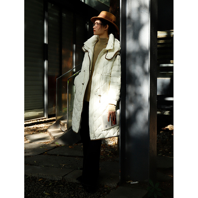 掂量拾卡宽松保暖羽绒服休闲简约