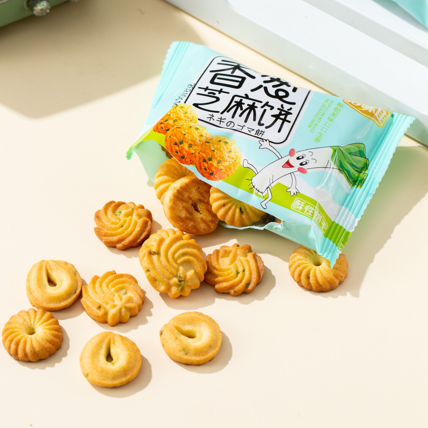 香葱曲奇饼干网红休闲零食香酥小吃下午茶点心糕点甜品散装整箱