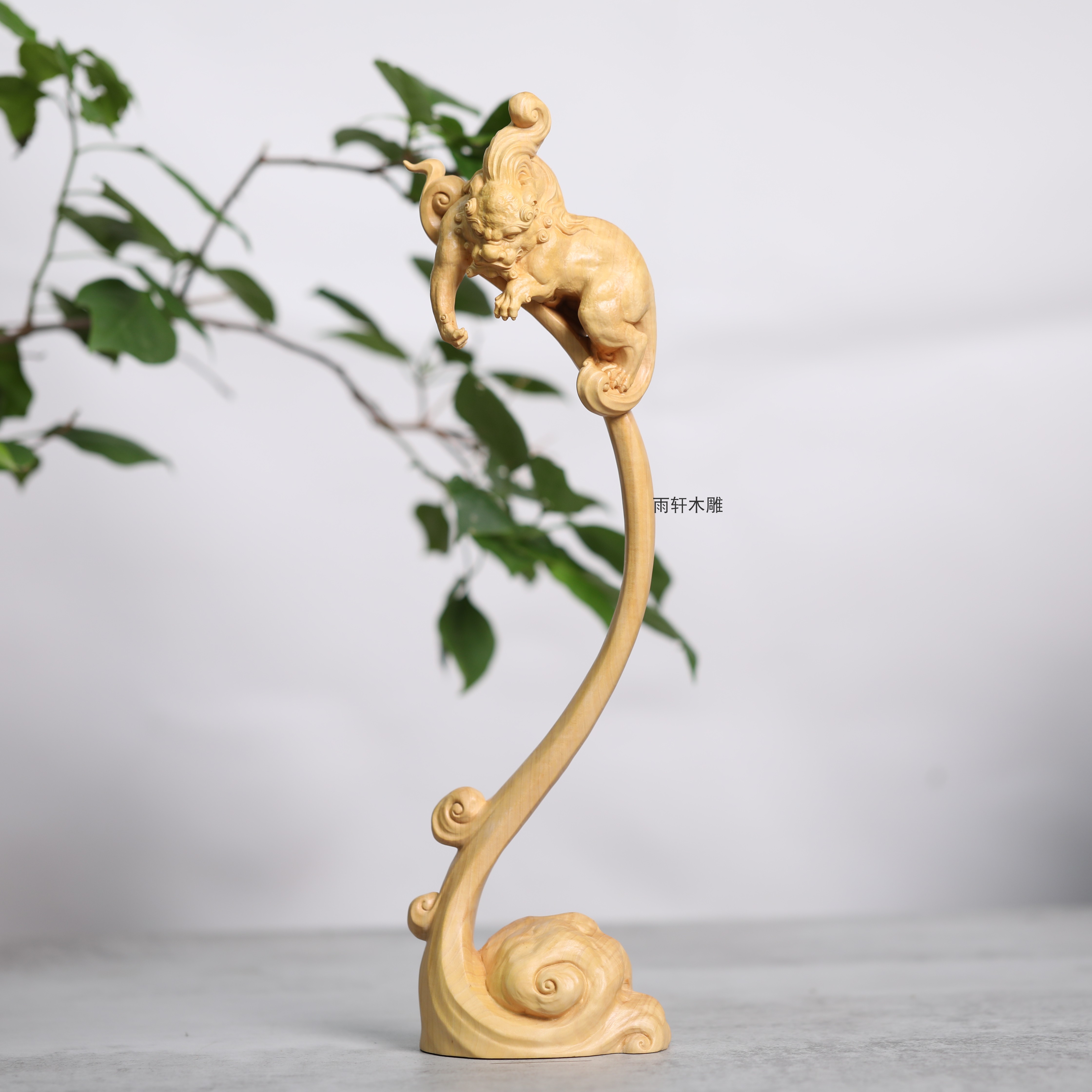 小叶黄杨木雕貔貅笔架