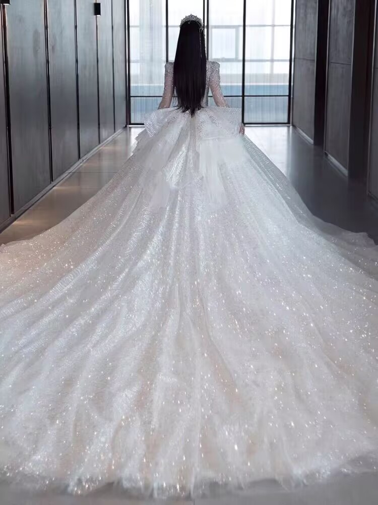 Long -sleeved wedding dress 2023 new bride French high -end heavy work luxury high -end texture main yarn large size long tail winter Long -sleeved wedding dress 2023 new bride French high -end heavy work luxury high -end texture main yarn large size long tail winter