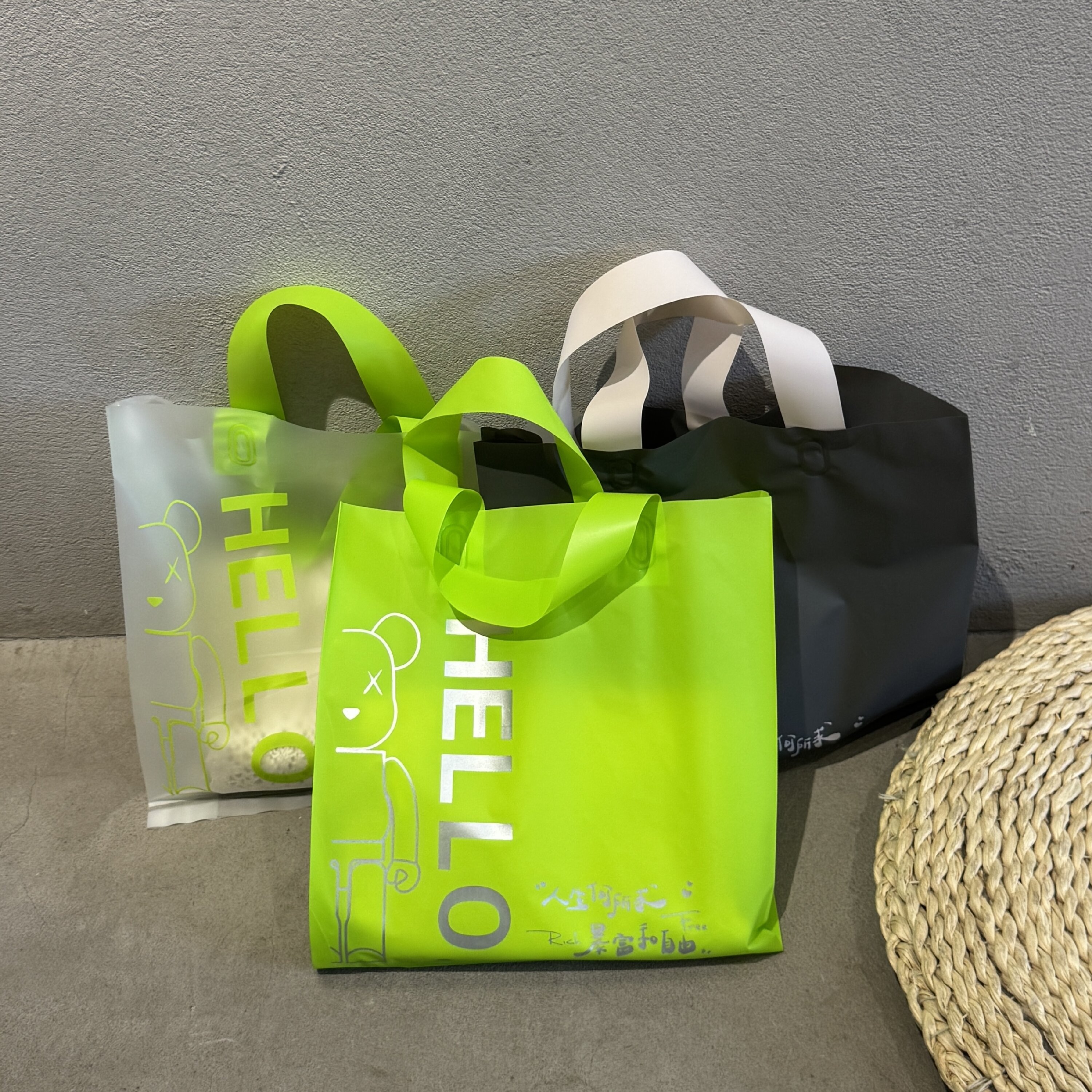 新款加厚磨砂服装店袋子塑料袋手提袋女装童装衣服包装购物礼品袋