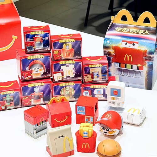 麦当劳变形铁甲人玩具积木汉堡