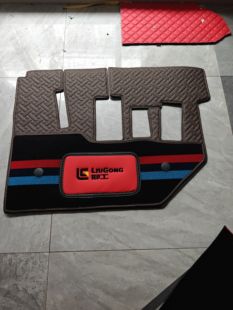 适用于柳工新款9075F轮挖脚垫85轮式挖掘机驾驶室垫子