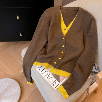 V领休闲宽松羊毛假两件针织开衫