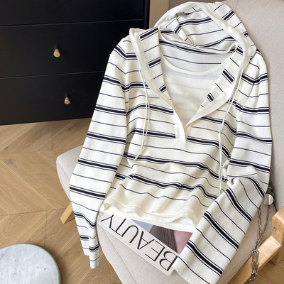 天丝连帽套头条纹针织衫女假两件