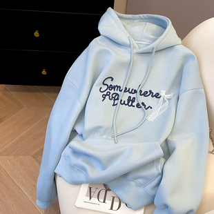 小C家 蝴蝶结字母刺绣连帽卫衣女款2026新款春季大码宽松套头上衣