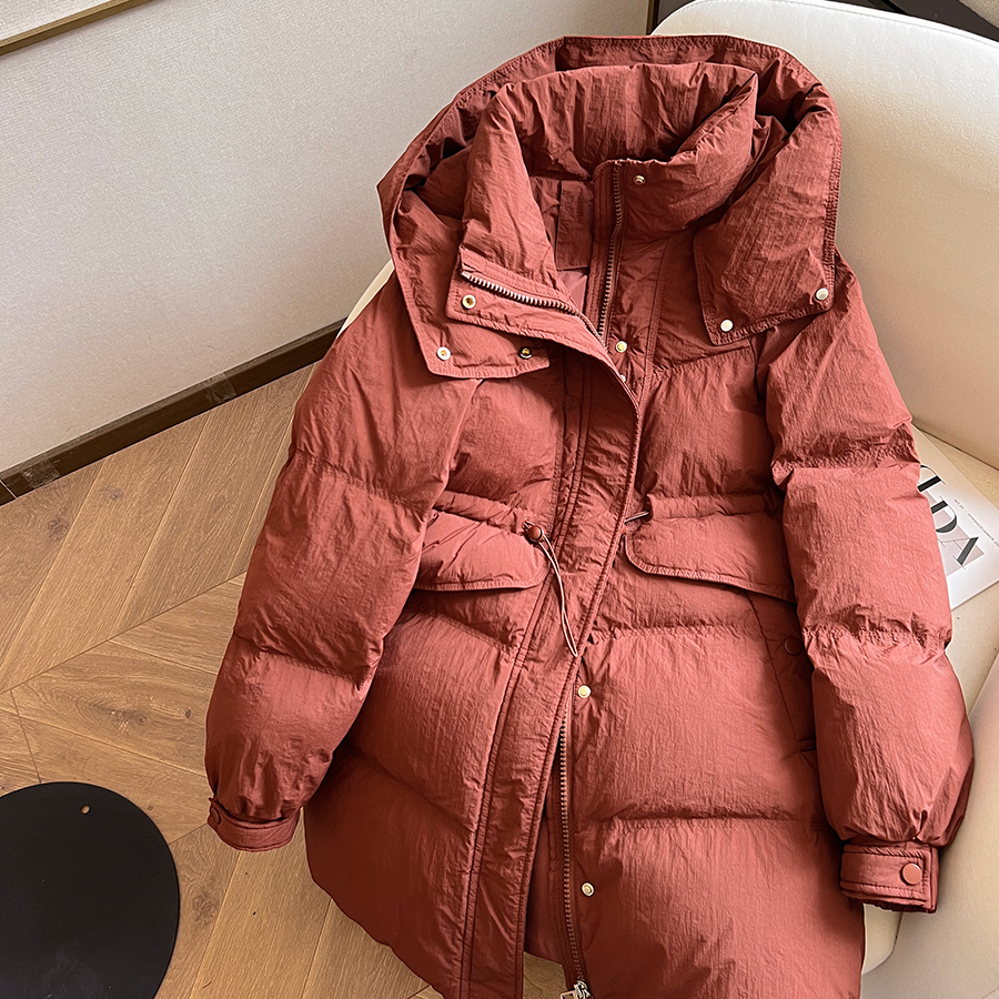 小C家 复古红中长款羽绒服女冬季新款连帽收腰显瘦加厚白鸭绒外套