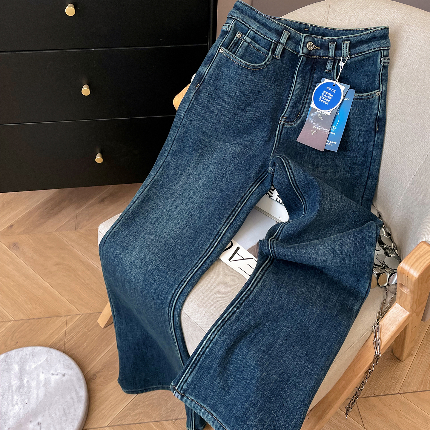 直筒裤加绒牛仔裤女2025年新款冬