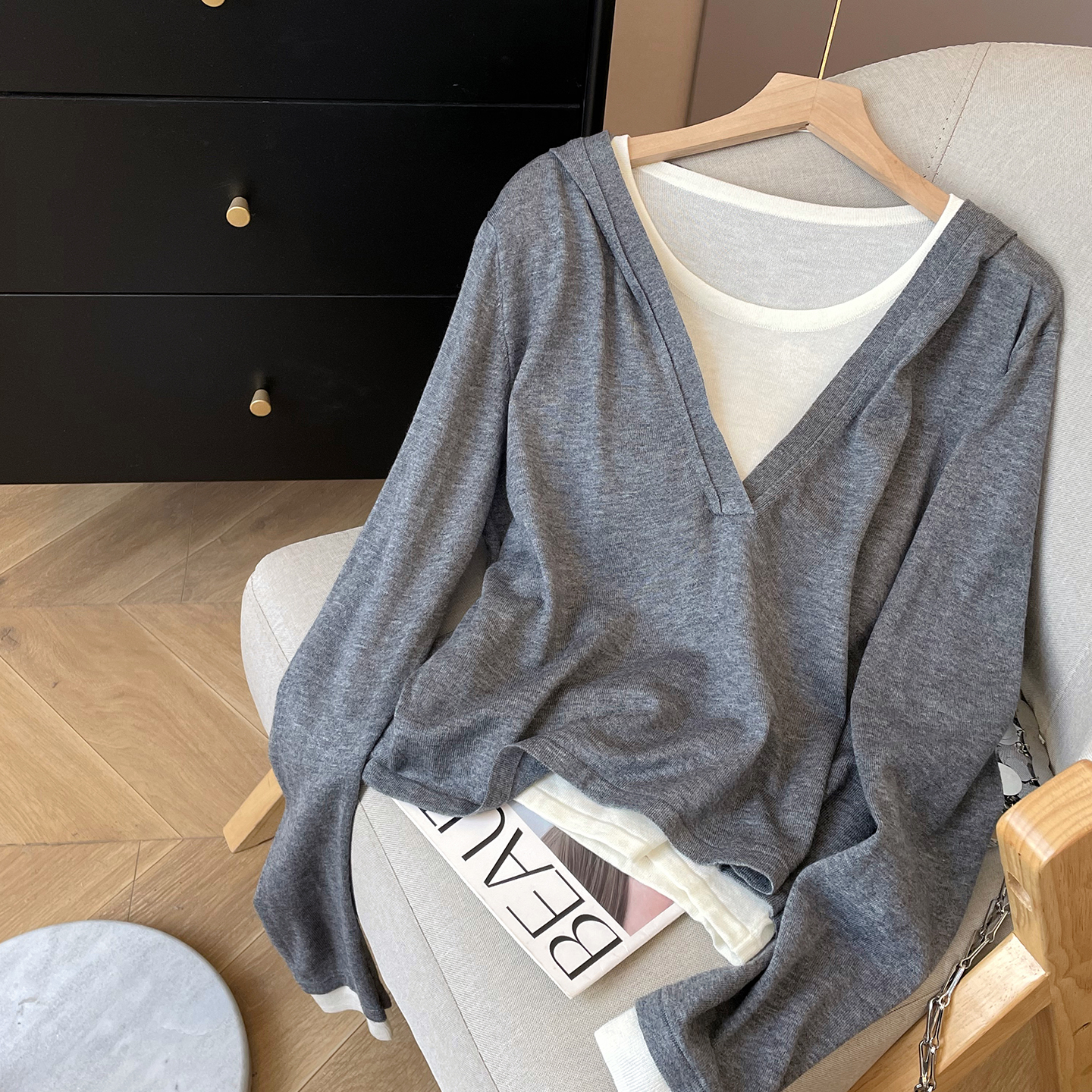 V领套头假两件连帽针织衫女新款