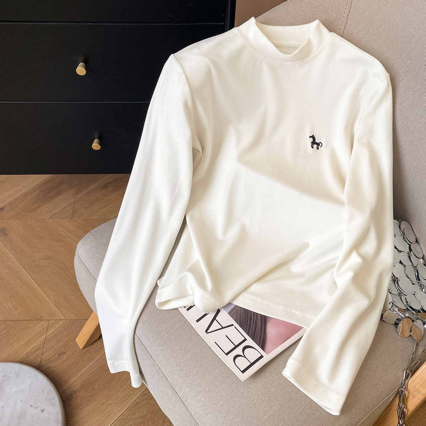 厚款直筒磨毛休闲刺绣打底衫女冬