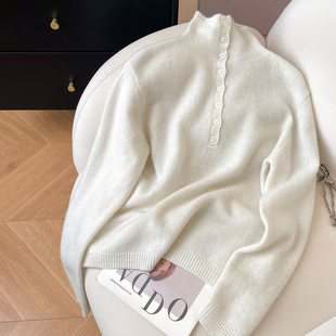 小C家 排扣半高领毛衣女冬季2025新款套头羊毛衫内搭打底针织上衣