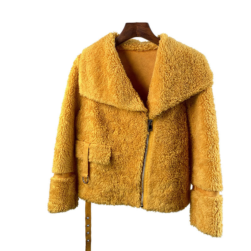 25新款小个子时尚简约羊剪绒皮草女短款翻领全羊羔毛皮毛一体外套,女装/女士精品,皮草,淘宝优惠券,粉丝福利购,淘宝优惠卷