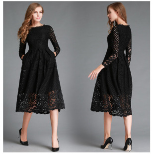 女中长裙Women's dress lace long sleeved medium length skirt
