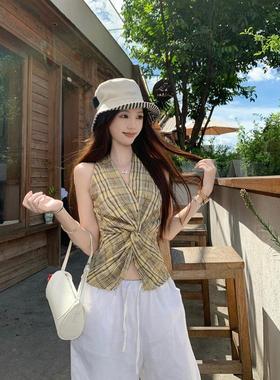 黄色格纹挂颈背心女夏季设计感小众扭结V领无袖收腰独特上衣外穿