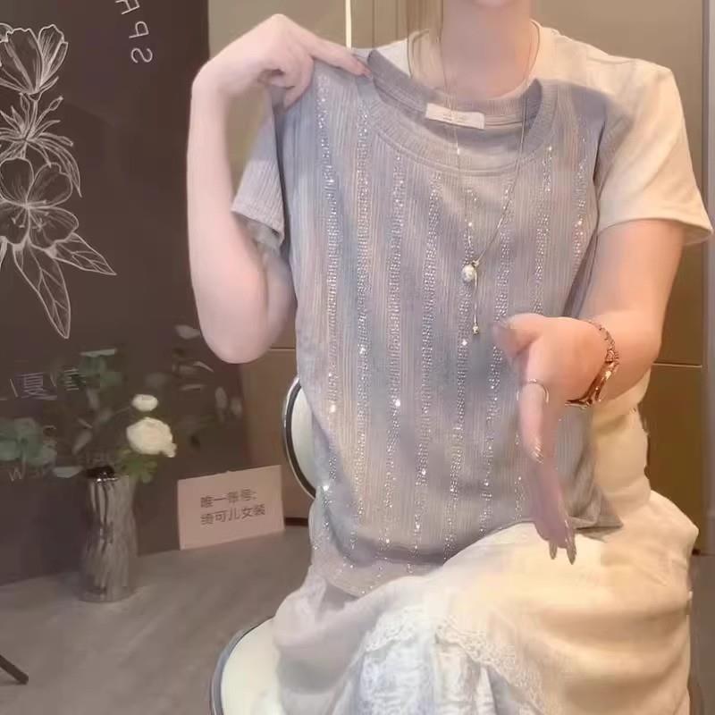 高级感圆领短袖t恤女夏季大码胖mm遮肚显瘦重工烫钻短款别致上衣