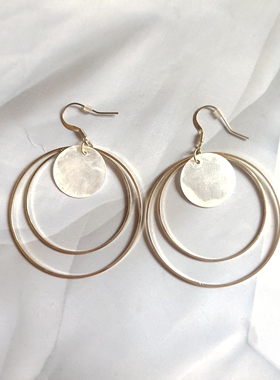 气质轻简金色耳环女时尚欧美百搭学生轻薄贝壳双铜圈耳坠耳饰 g21