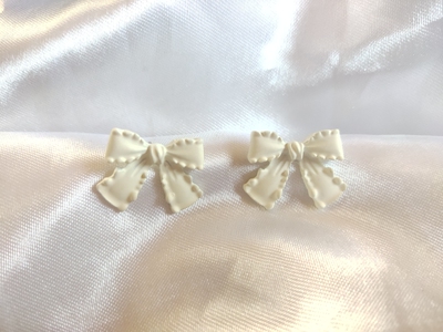 s925银针蝴蝶结耳钉时尚甜美百搭学生女哑光喷漆金属耳饰气质g18