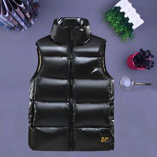 黑金羽绒棉马甲女款2024秋冬季连帽坎肩加厚马夹情侣亮面无袖外套