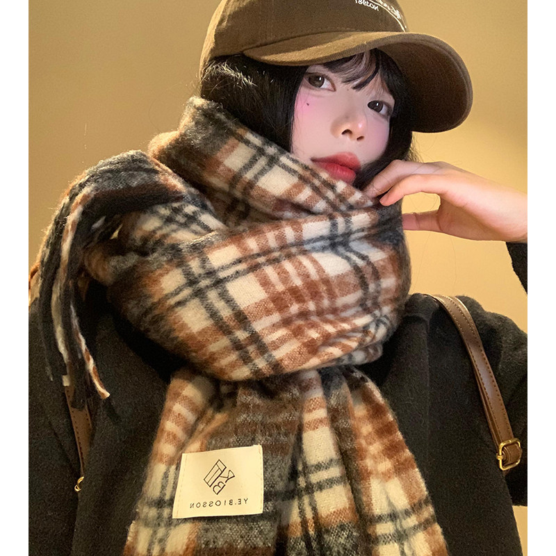 格子围巾女秋冬季2024年新款韩版加厚保暖围脖学生复古高级感披肩