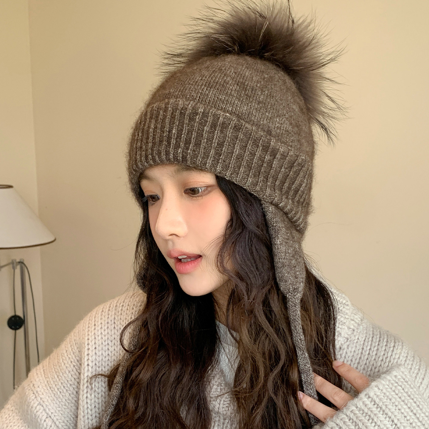 含貉子毛毛球针织护耳帽女秋冬季显脸小毛线帽大头围防寒包头帽子