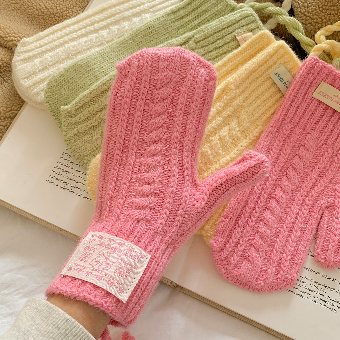 粉色针织毛线手套保暖防寒全指