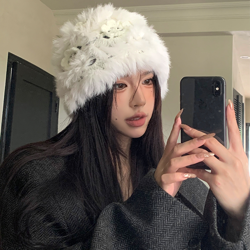 花朵兔毛针织白色毛绒渔夫帽